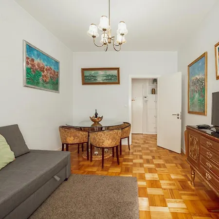 Downtown Aquarelle By Vacationy Apartment *